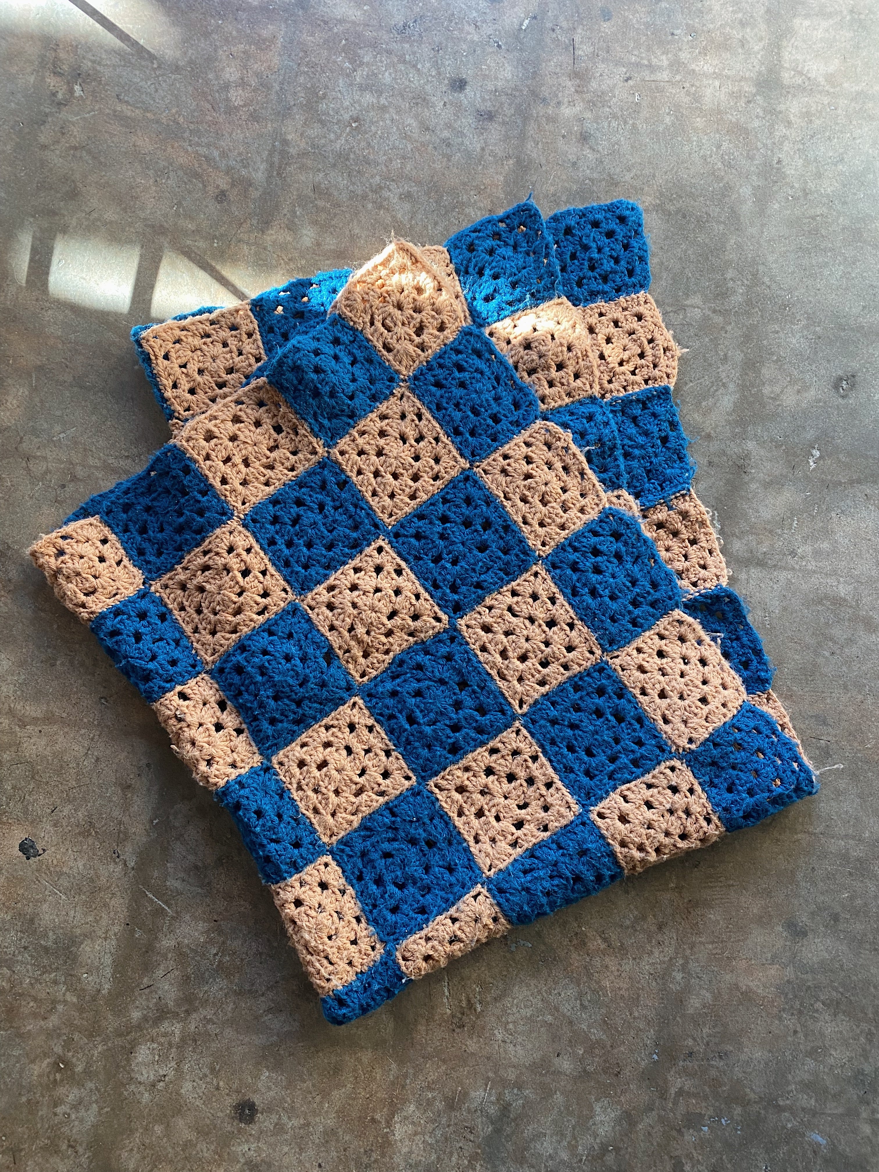 Checkered Granny Square Blanket – Jo June Vintage