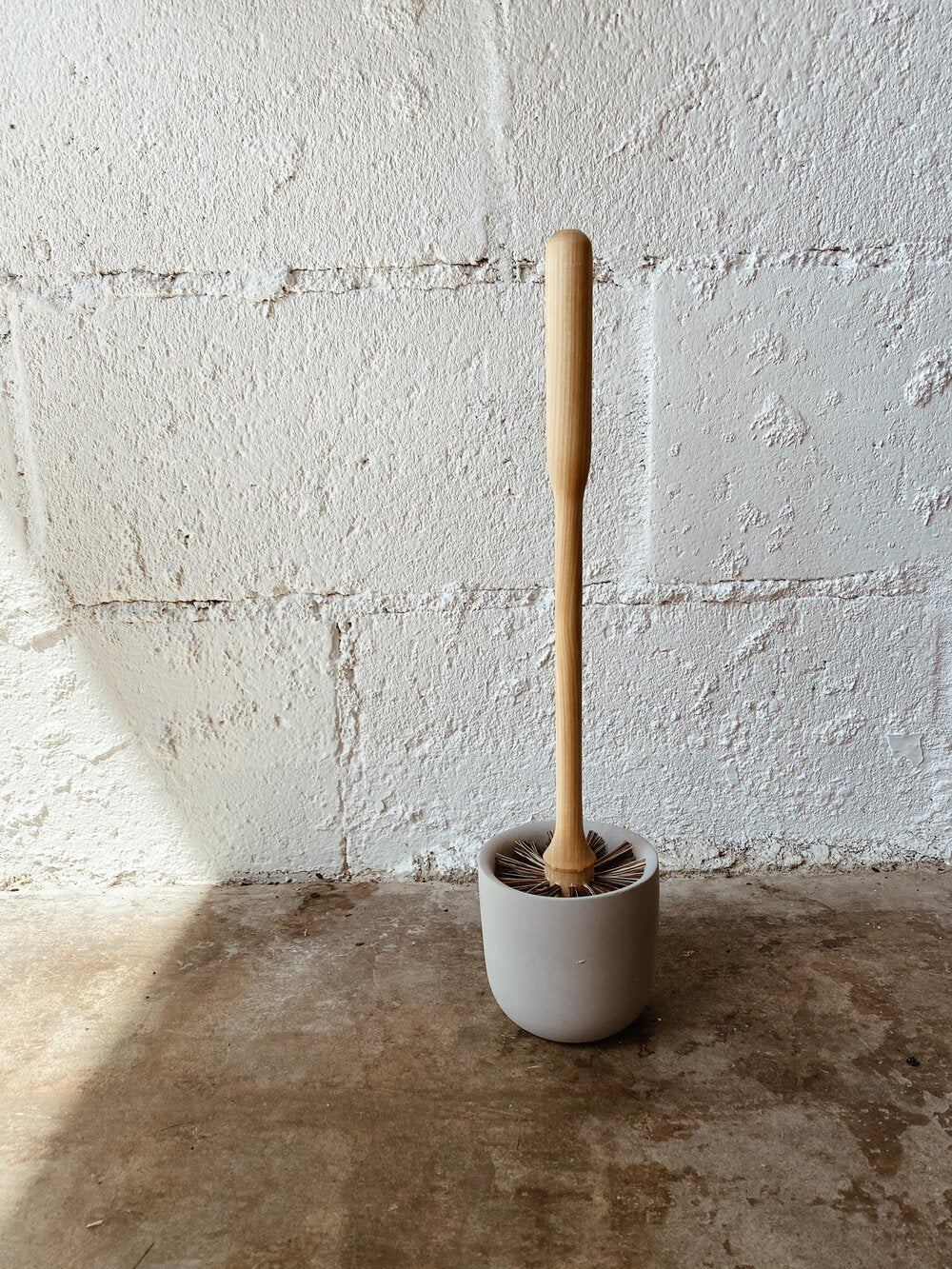 Wooden Toilet Brush with Concrete Cup