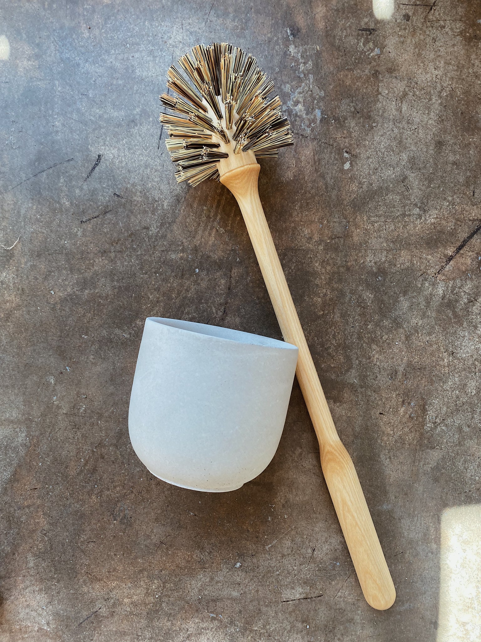 Wooden Toilet Brush with Concrete Cup